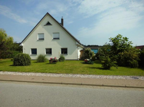 Ferienwohnungen in Trassenheide, WLAN, Sitzecke mit Grill, Trassenheide